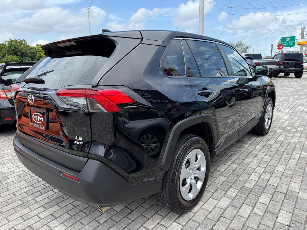 2022 Toyota Rav4 Image 9