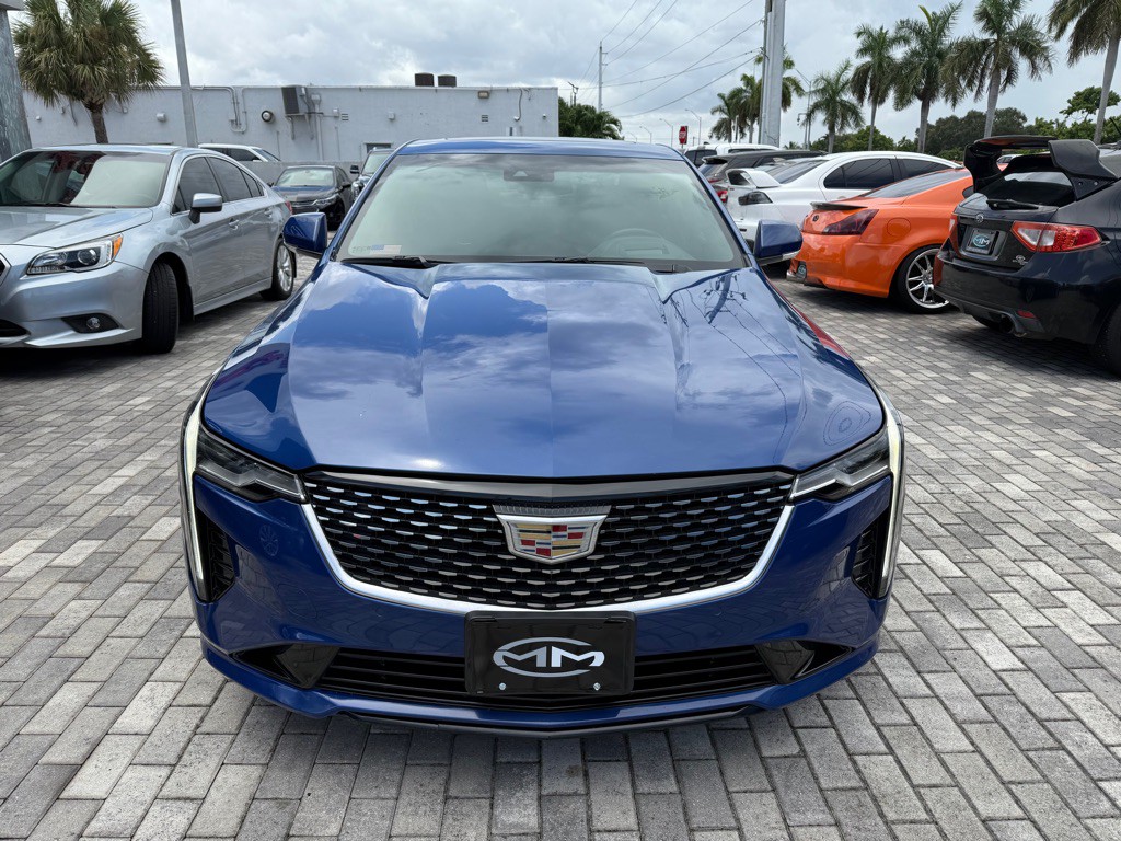 2022 Cadillac CT4 Image 2