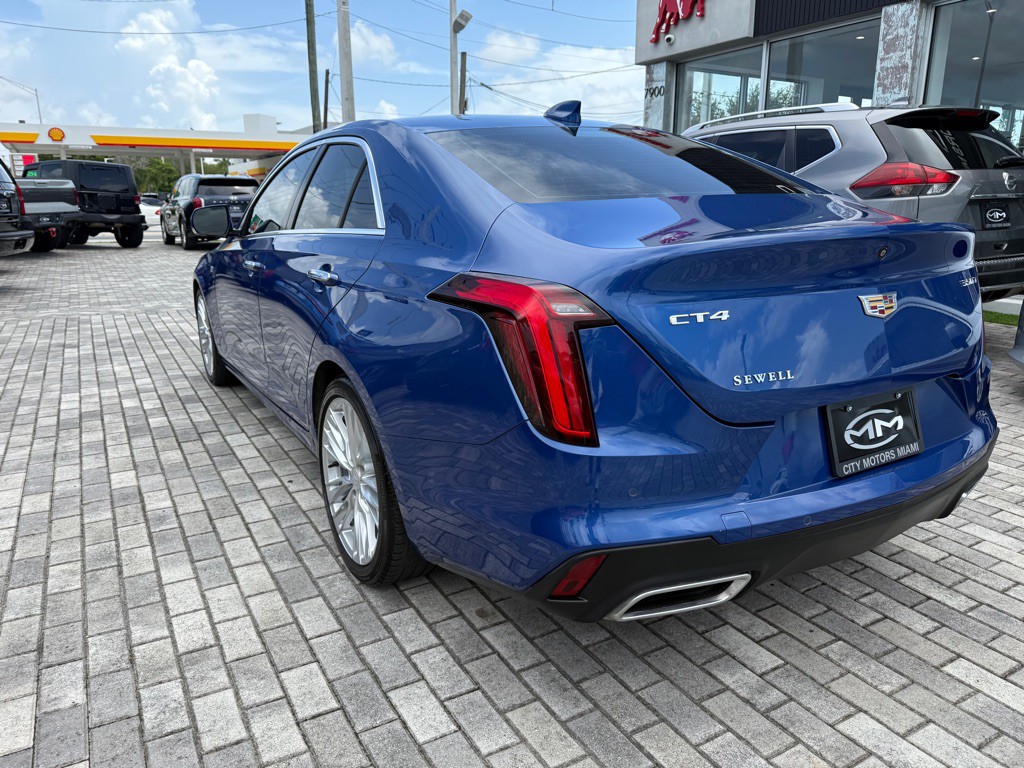 2022 Cadillac CT4 Image 5