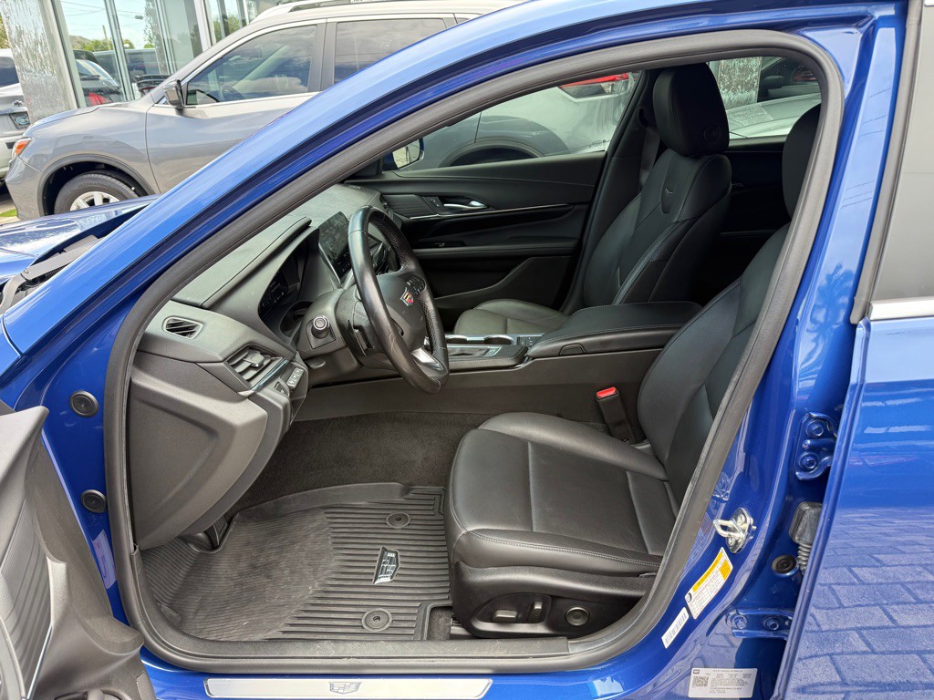 2022 Cadillac CT4 Image 33