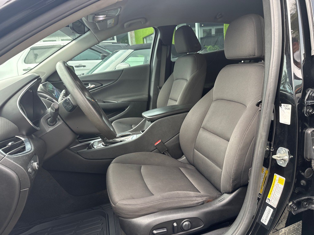2020 Chevrolet Malibu Image 11