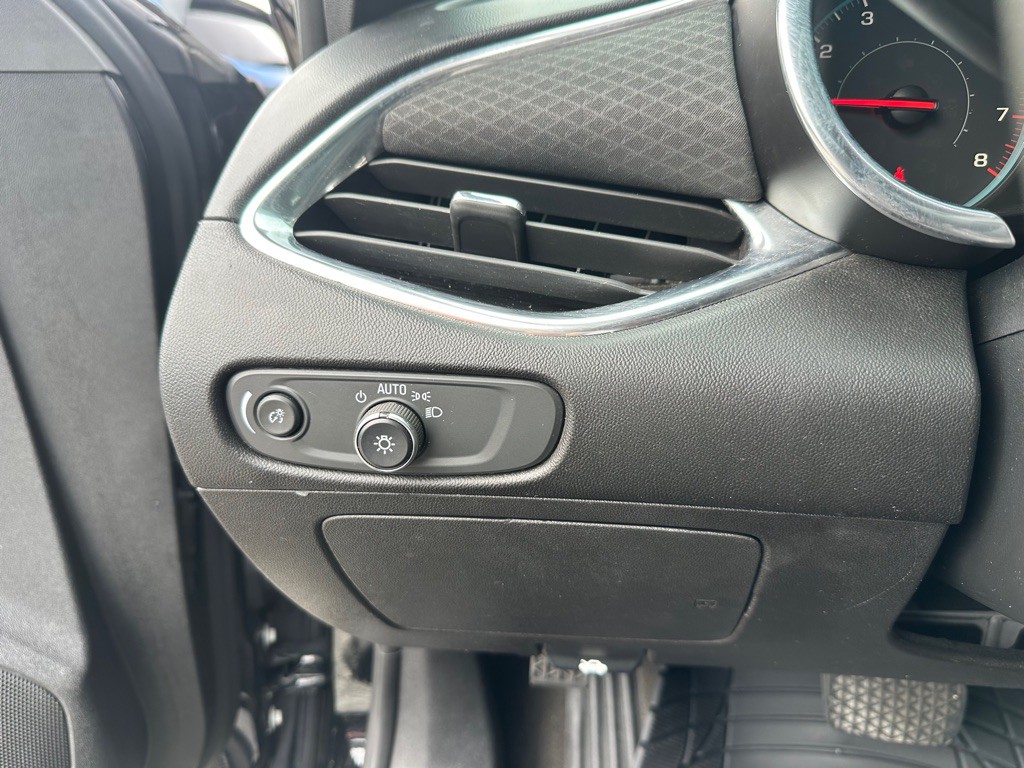 2020 Chevrolet Malibu Image 17