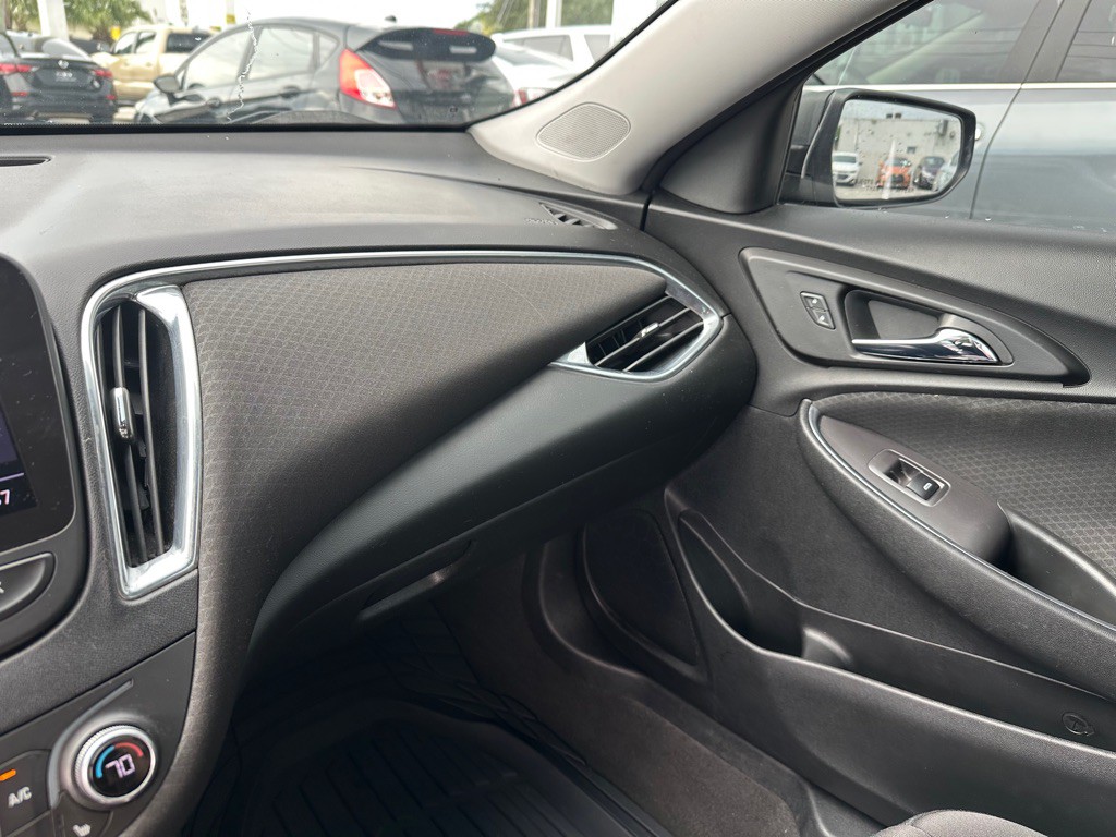 2020 Chevrolet Malibu Image 19