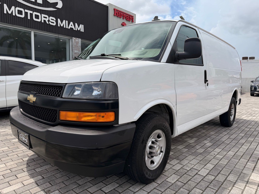 2021 Chevrolet Express Image 4