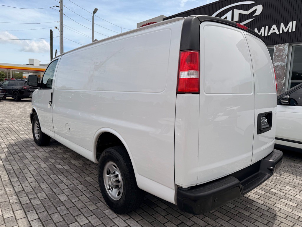 2021 Chevrolet Express Image 6