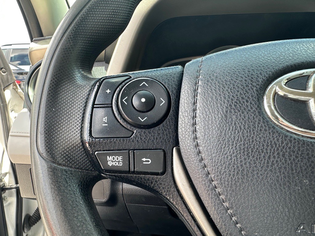 2013 Toyota Rav4 Image 11