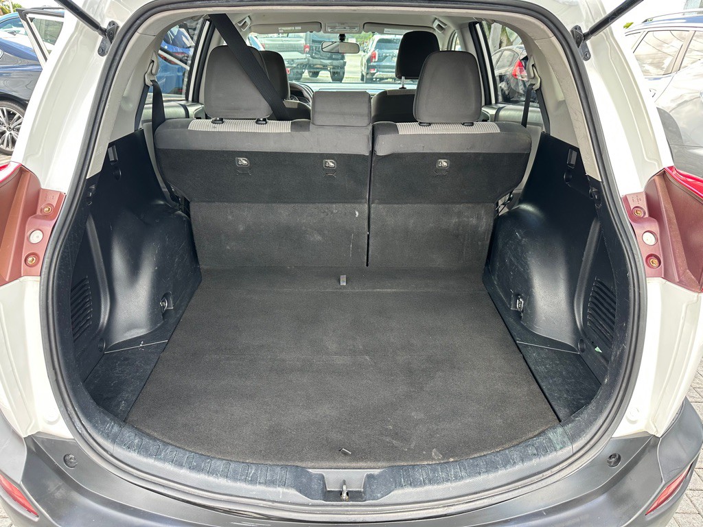 2013 Toyota Rav4 Image 8