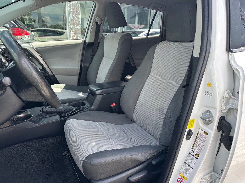 2013 Toyota Rav4 Image 11