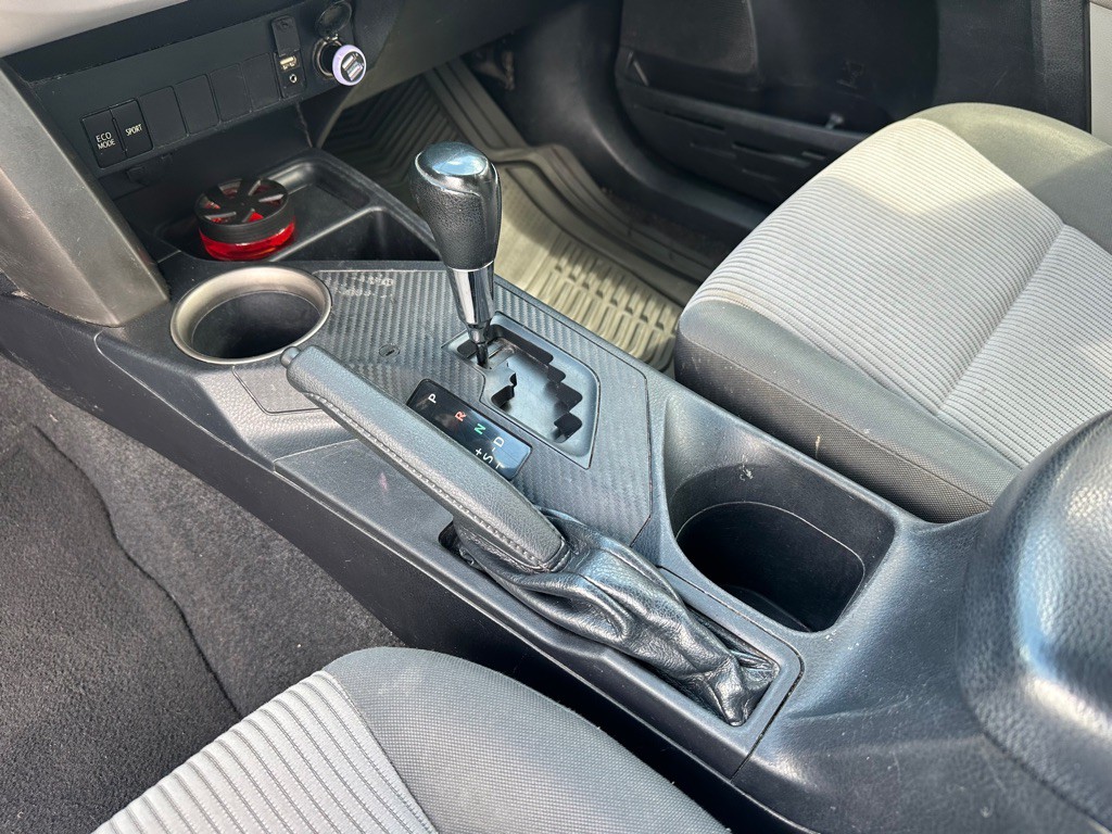 2013 Toyota Rav4 Image 17