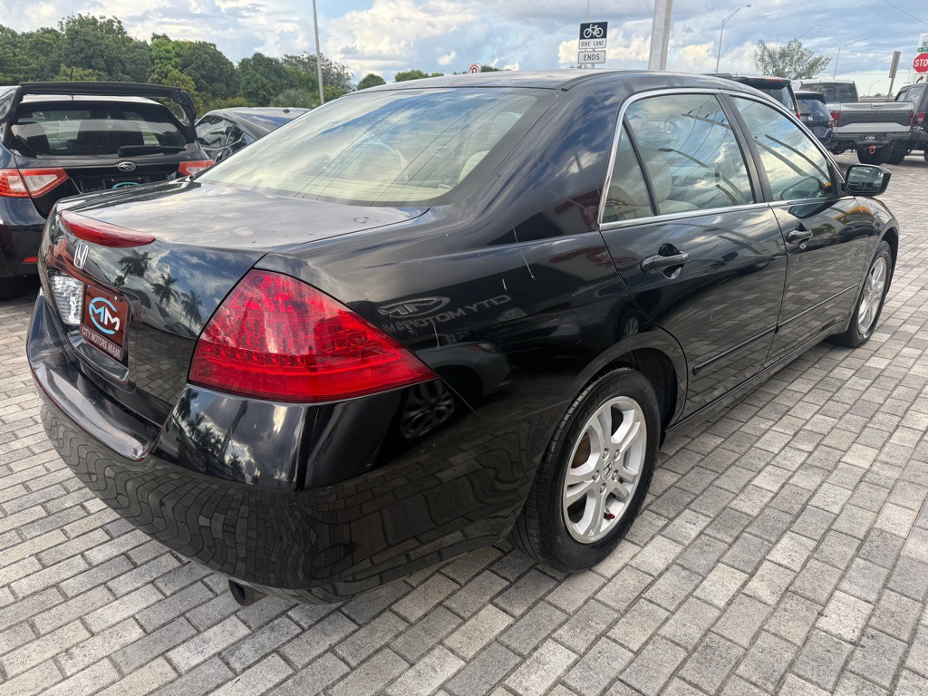 2007 Honda Accord Image 8
