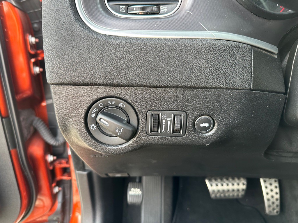 2021 Dodge Charger Image 15
