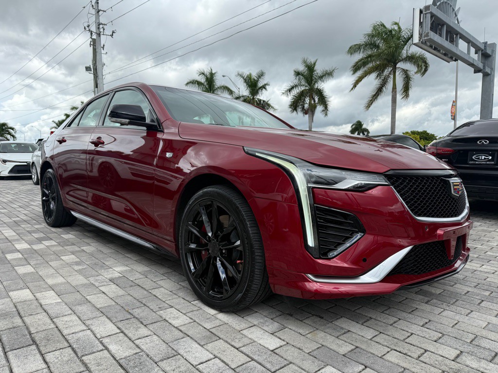 2021 Cadillac CT4 Image 1