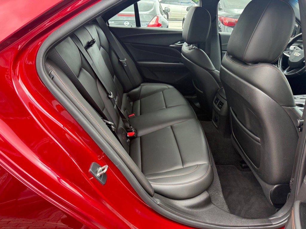 2021 Cadillac CT4 Image 32