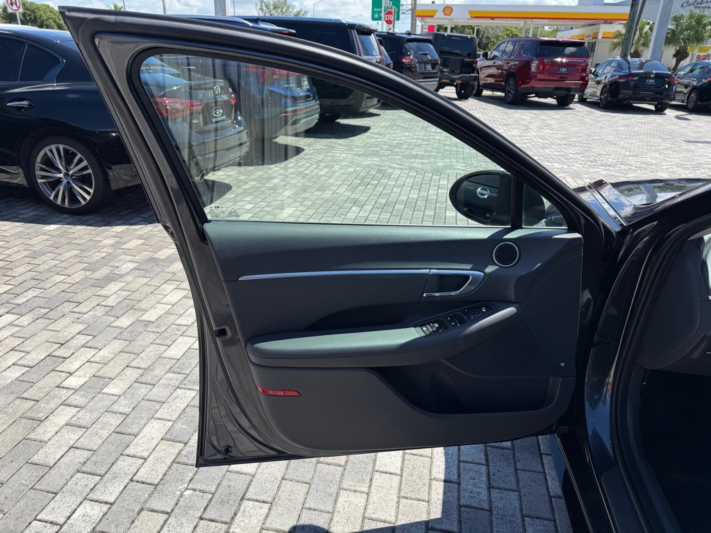 2021 Hyundai Sonata Image 31