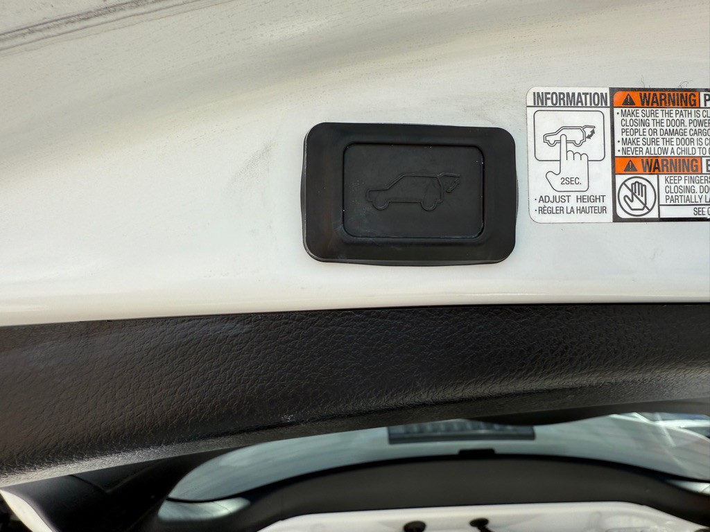 2018 Toyota Rav4 Image 8
