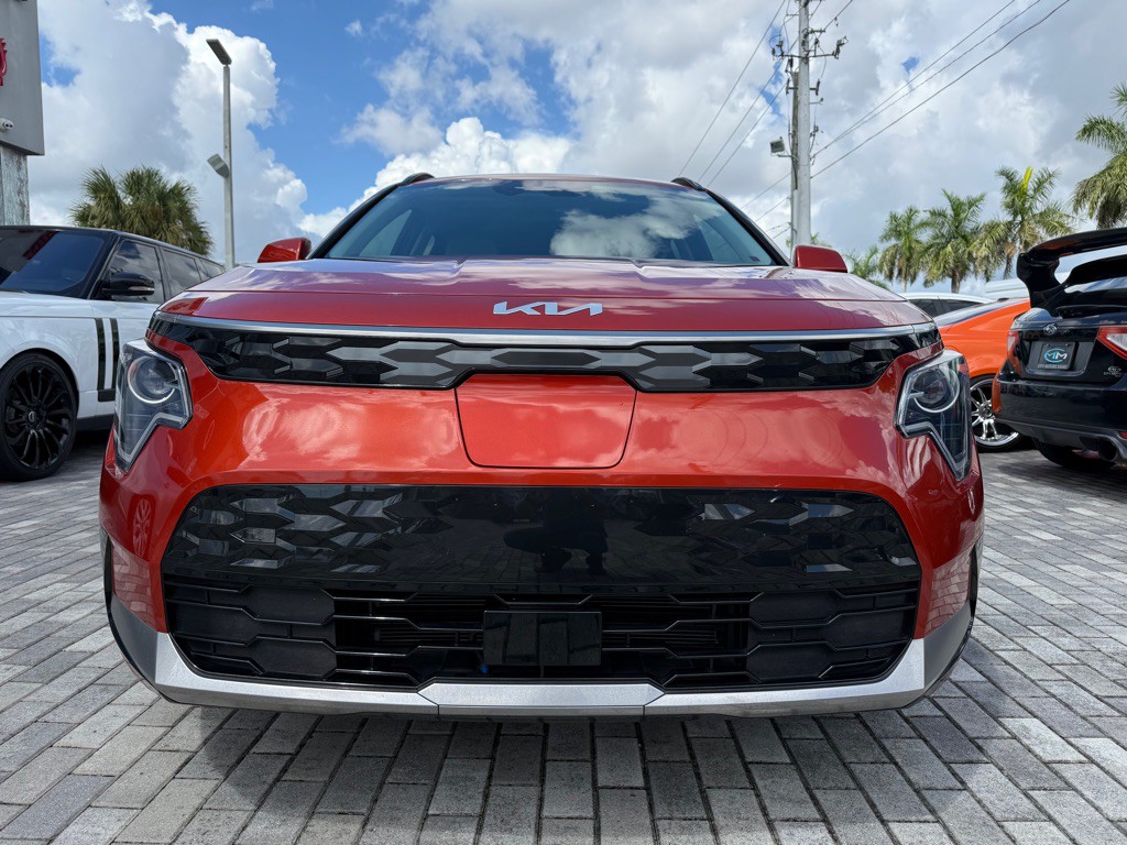 2023 Kia Niro Image 3