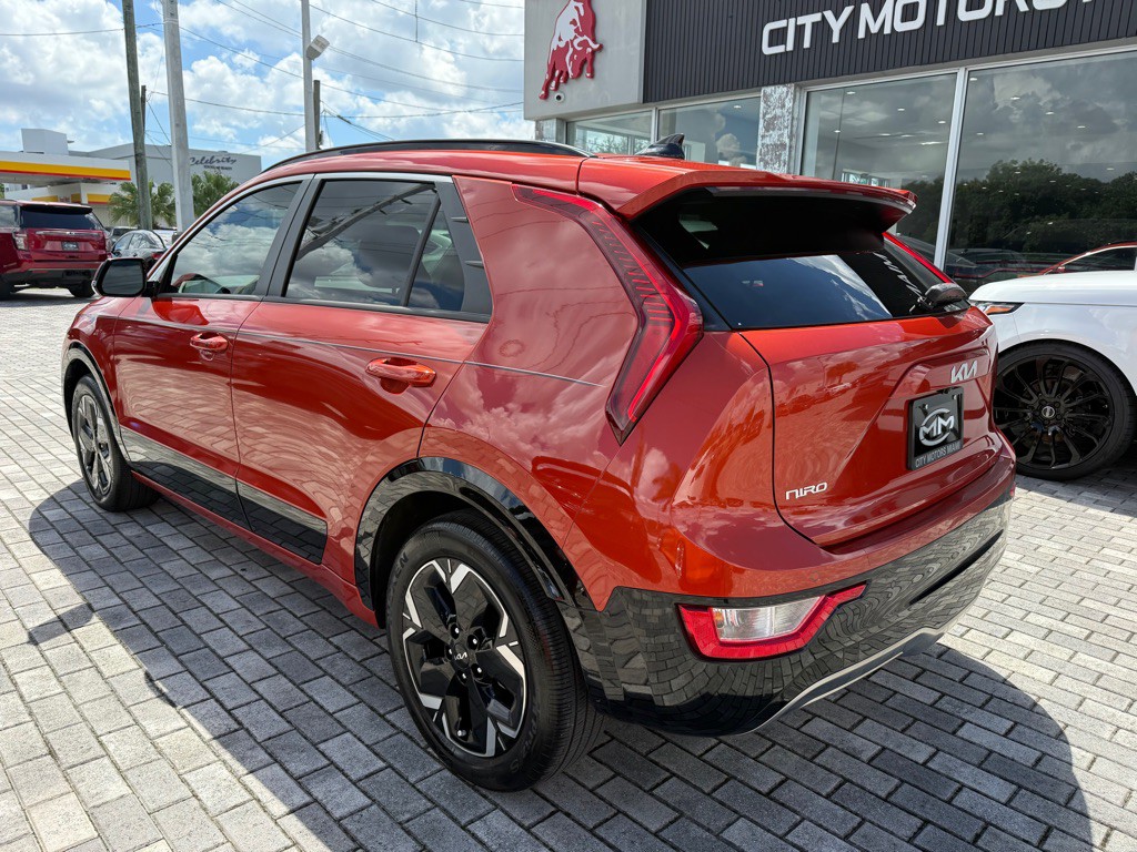 2023 Kia Niro Image 6