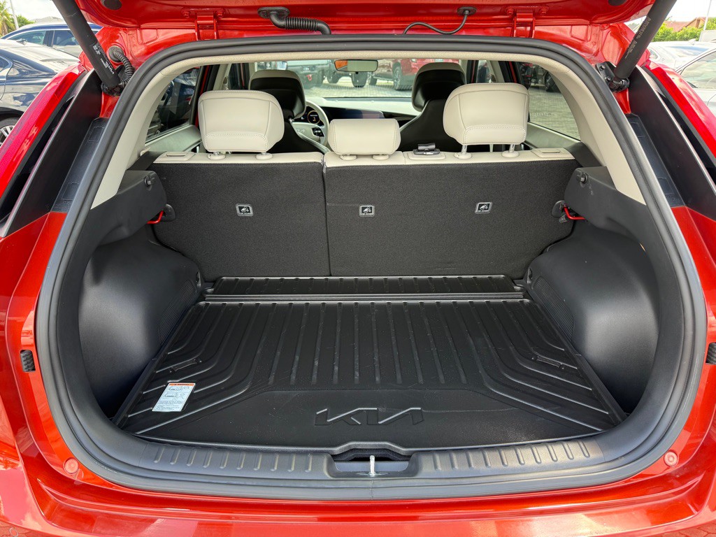 2023 Kia Niro Image 8