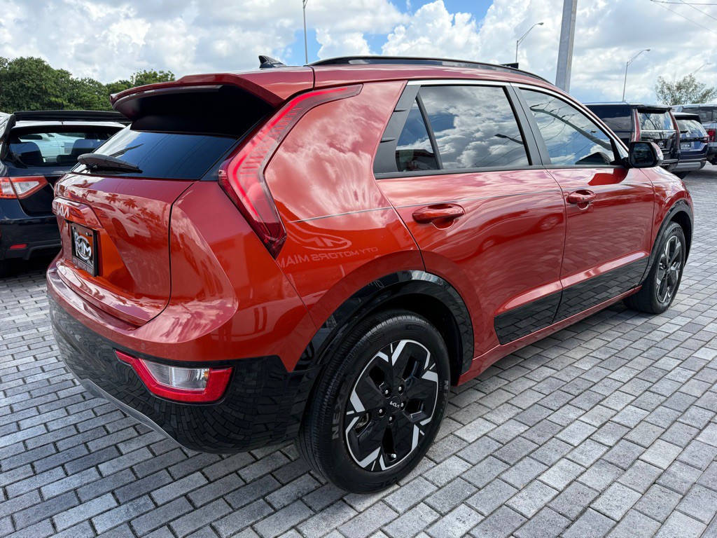 2023 Kia Niro Image 10