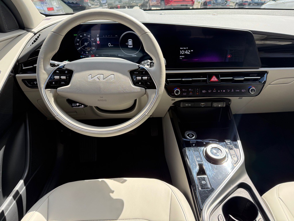 2023 Kia Niro Image 12