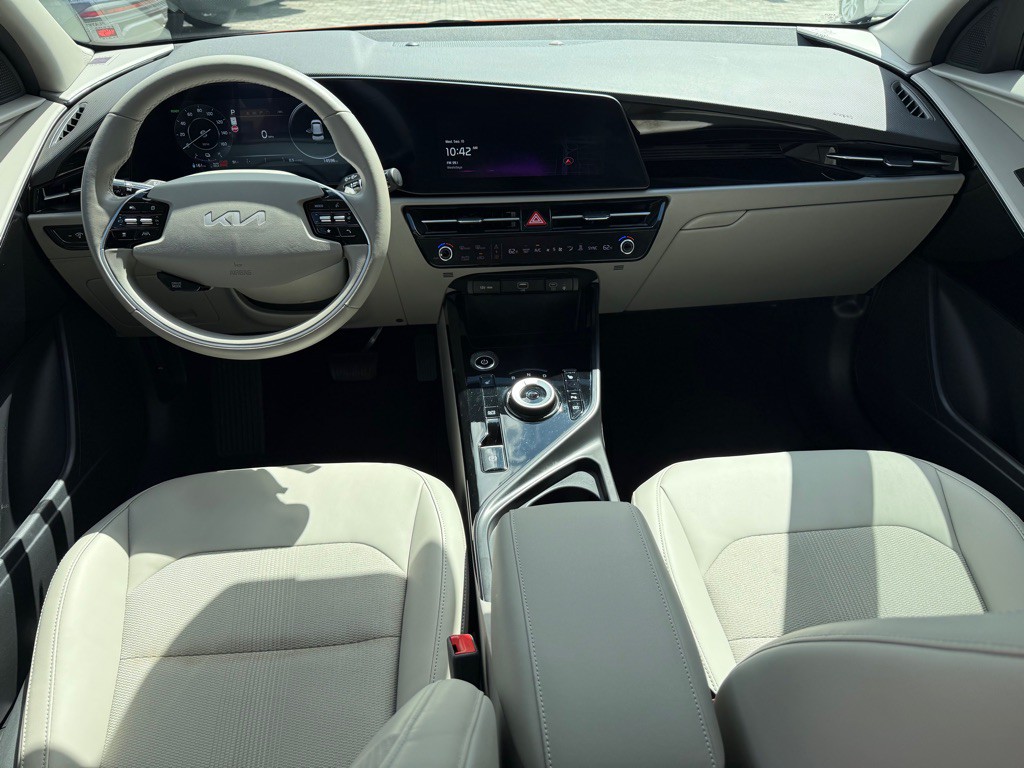2023 Kia Niro Image 14