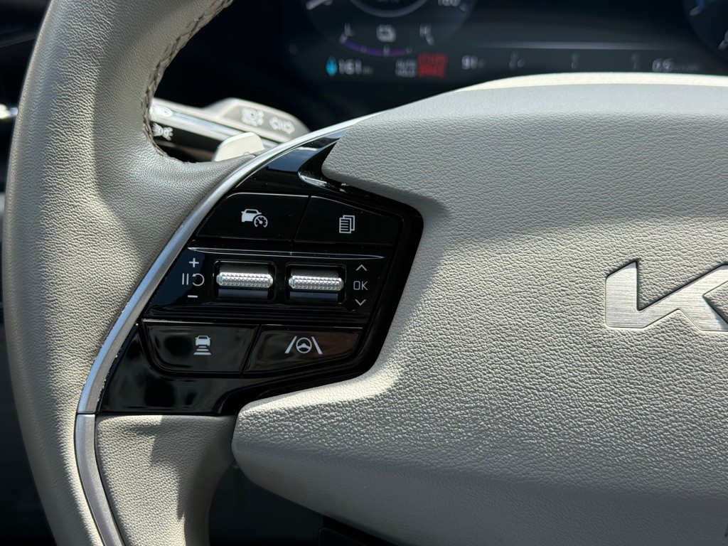 2023 Kia Niro Image 15