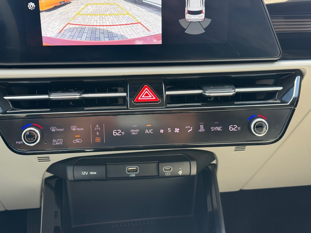 2023 Kia Niro Image 22