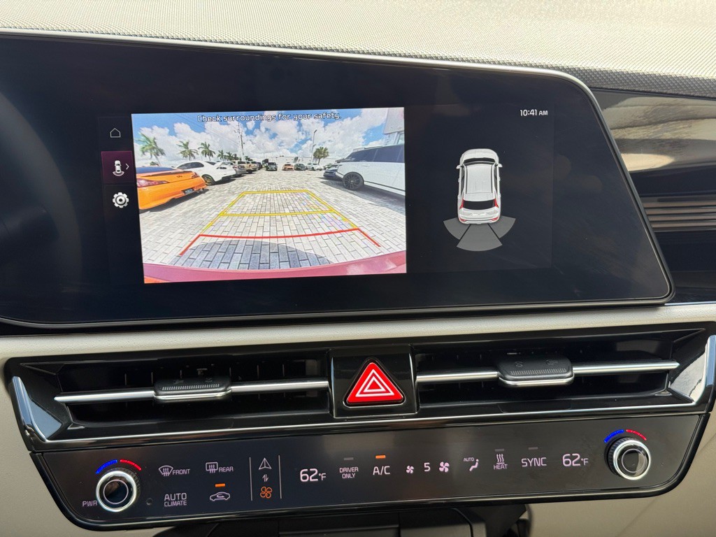 2023 Kia Niro Image 23