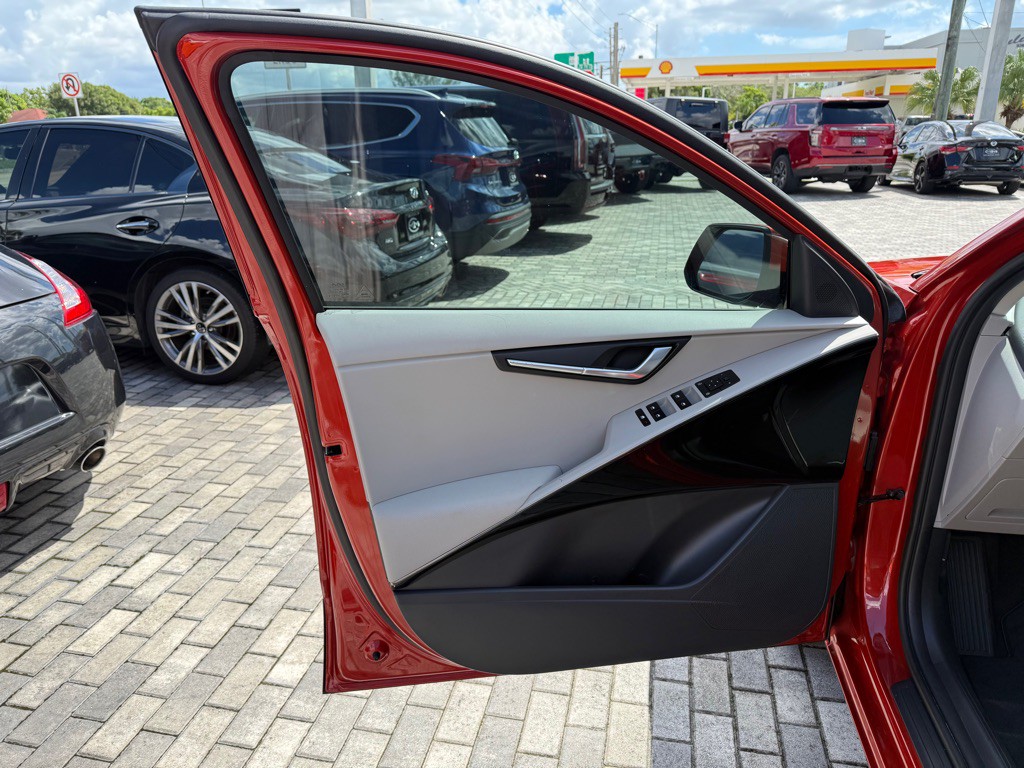 2023 Kia Niro Image 38