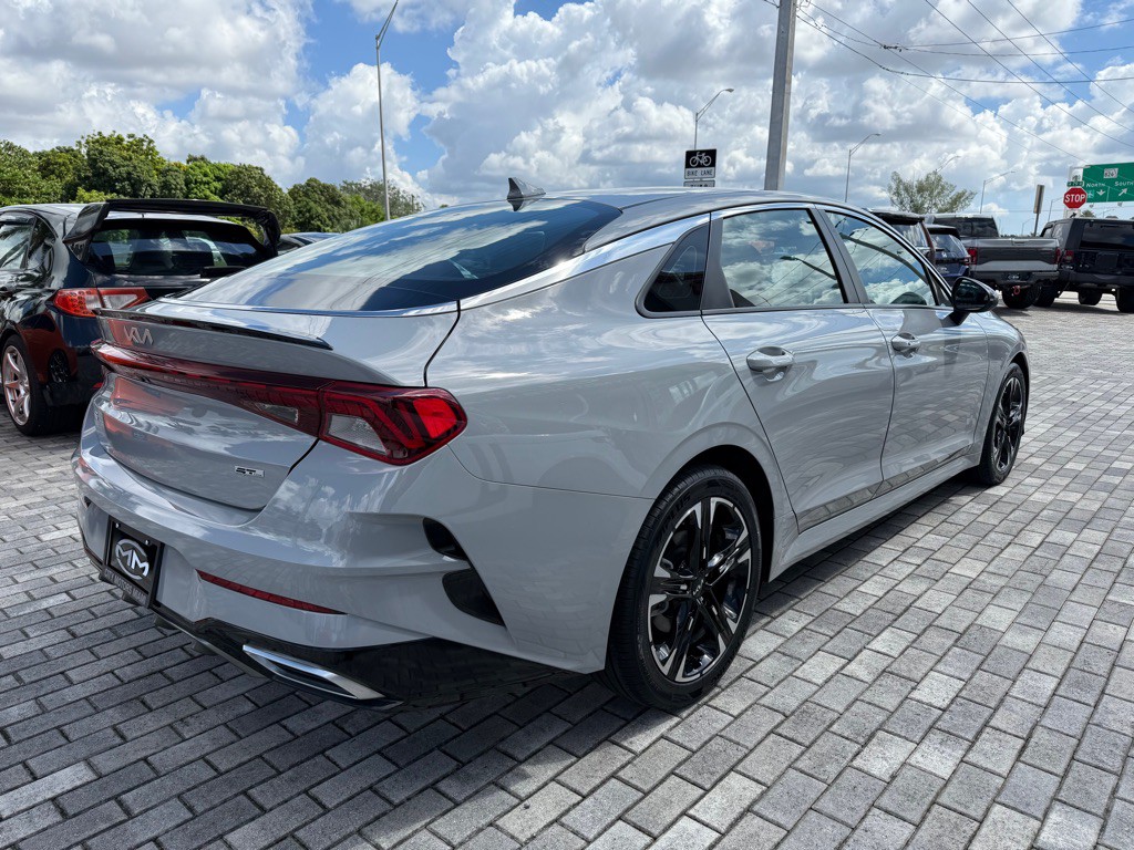 2023 Kia K5 Image 8