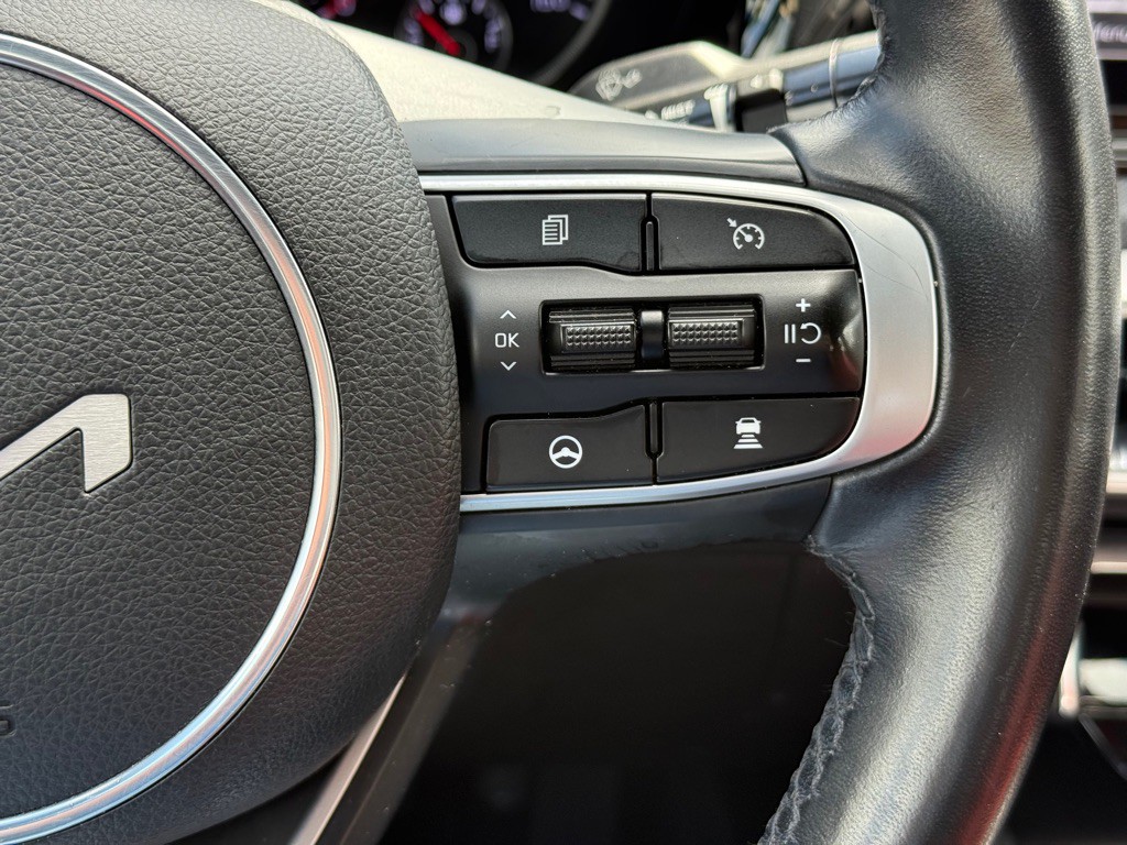 2023 Kia K5 Image 15