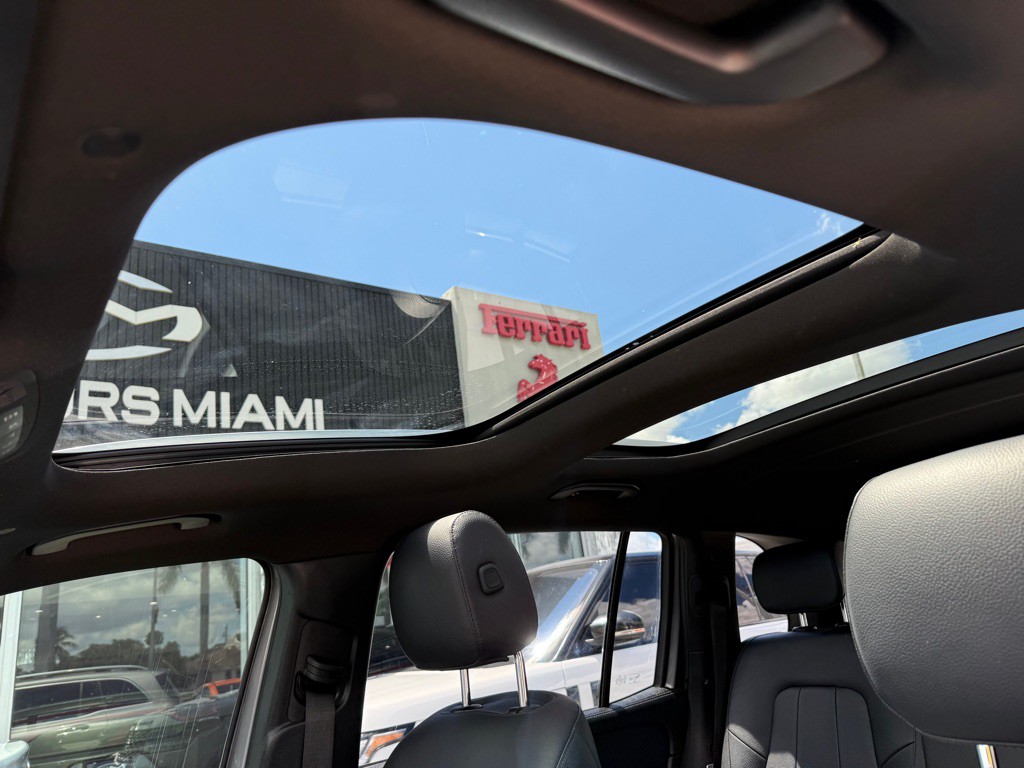 2020 Mercedes-Benz GLB Image 39
