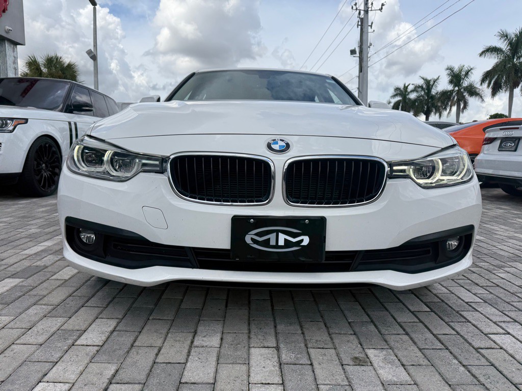 2018 BMW 3 Series Image 3