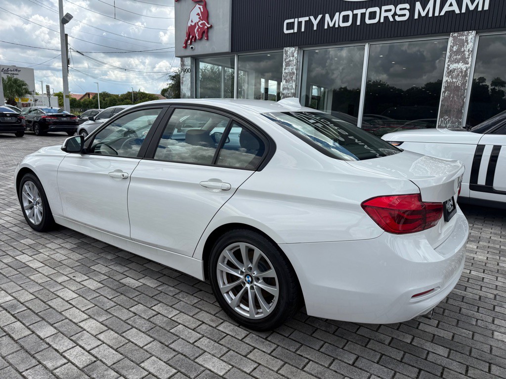2018 BMW 3 Series Image 6