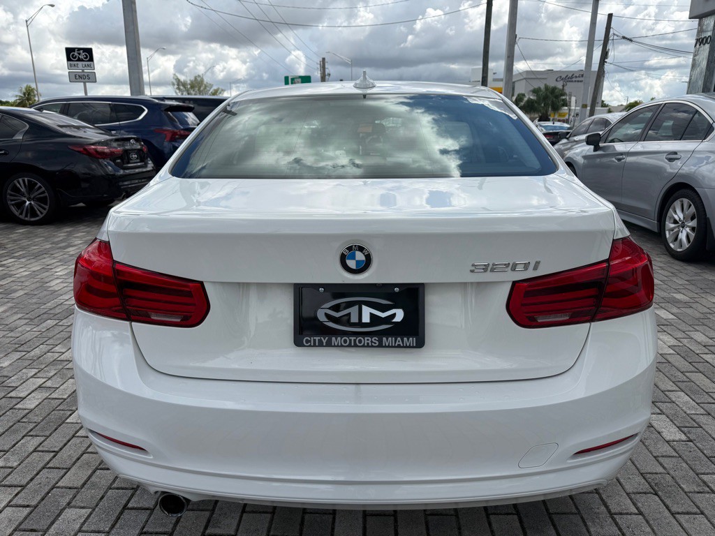 2018 BMW 3 Series Image 7