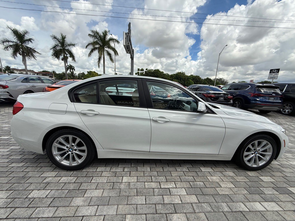 2018 BMW 3 Series Image 10
