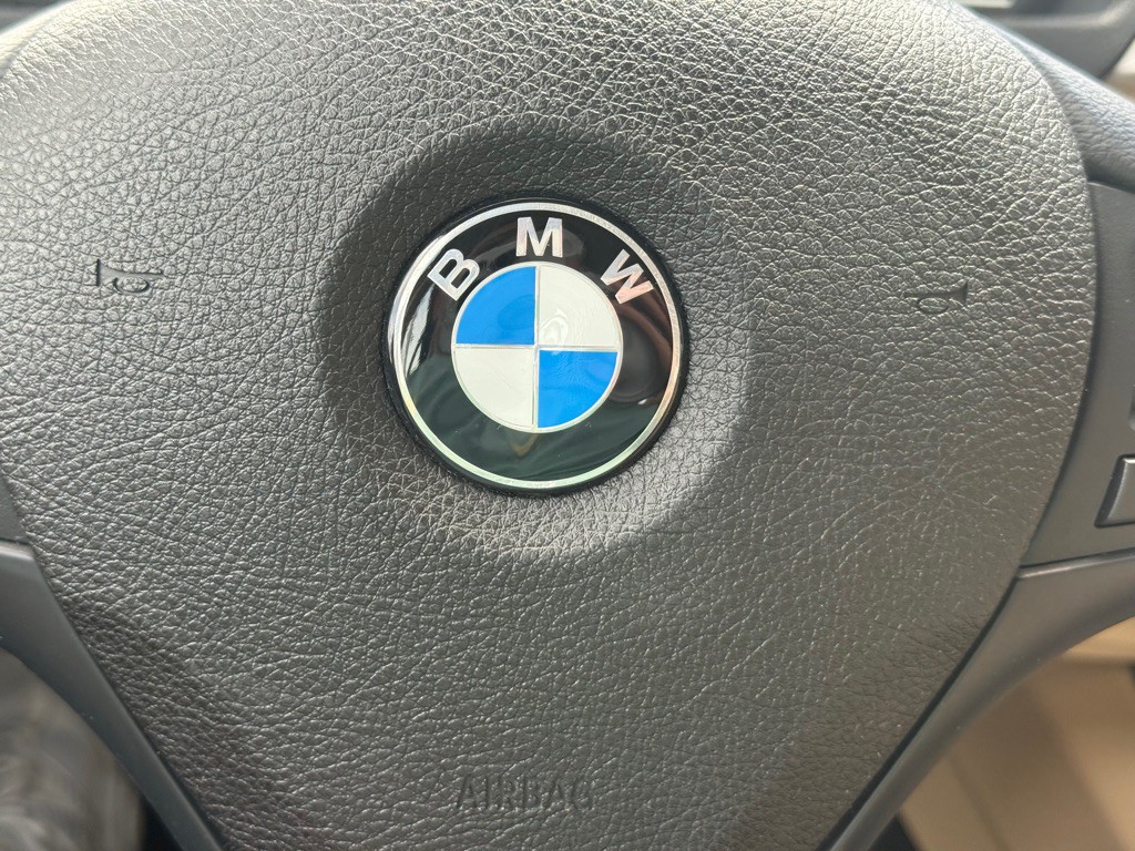2018 BMW 3 Series Image 15