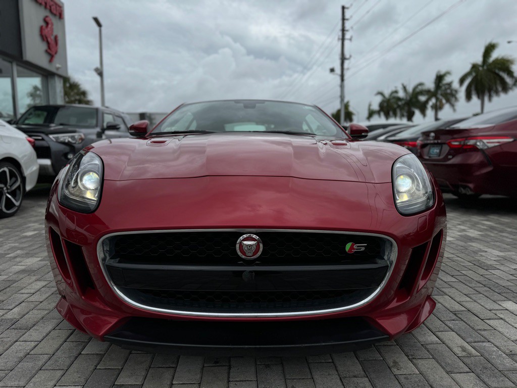 2016 Jaguar F-TYPE Image 3
