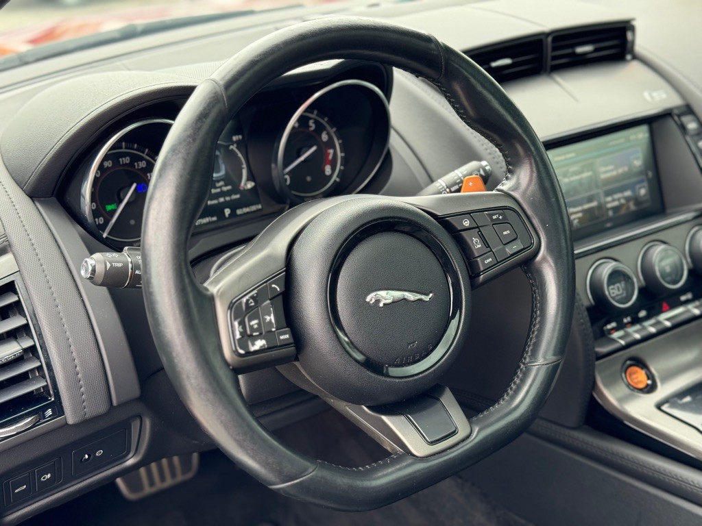 2016 Jaguar F-TYPE Image 14