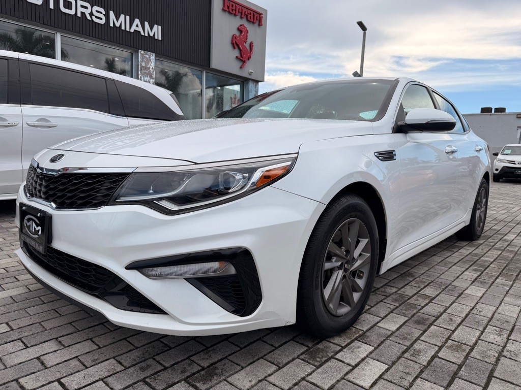 2020 Kia Optima Image 3