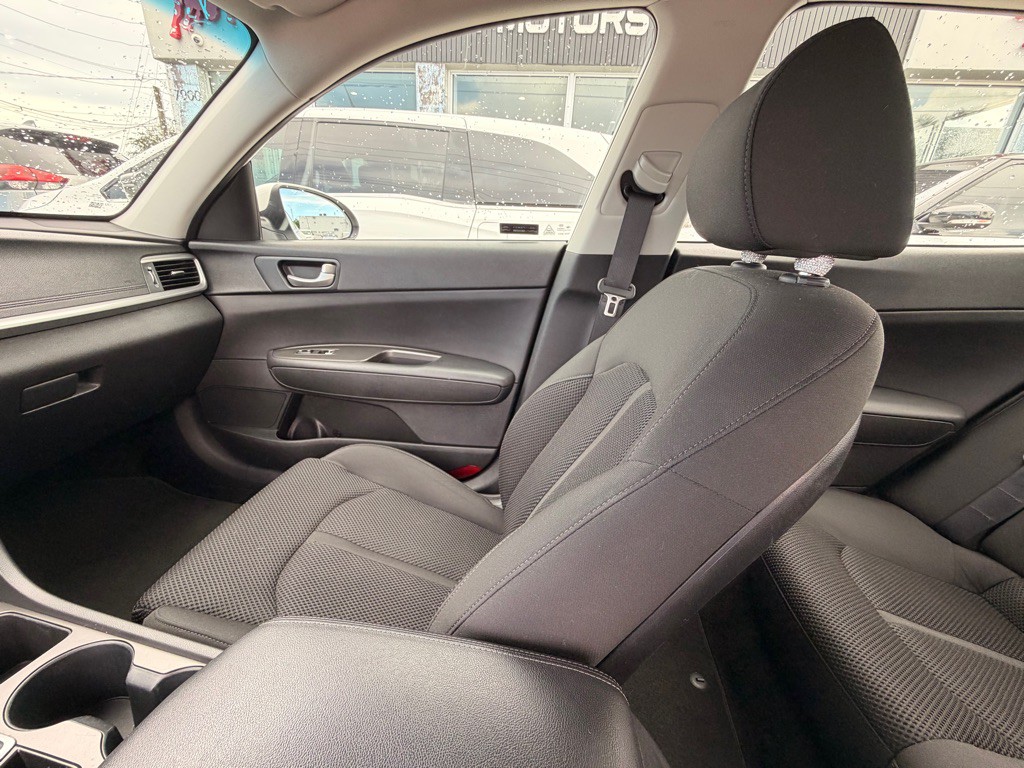 2020 Kia Optima Image 17