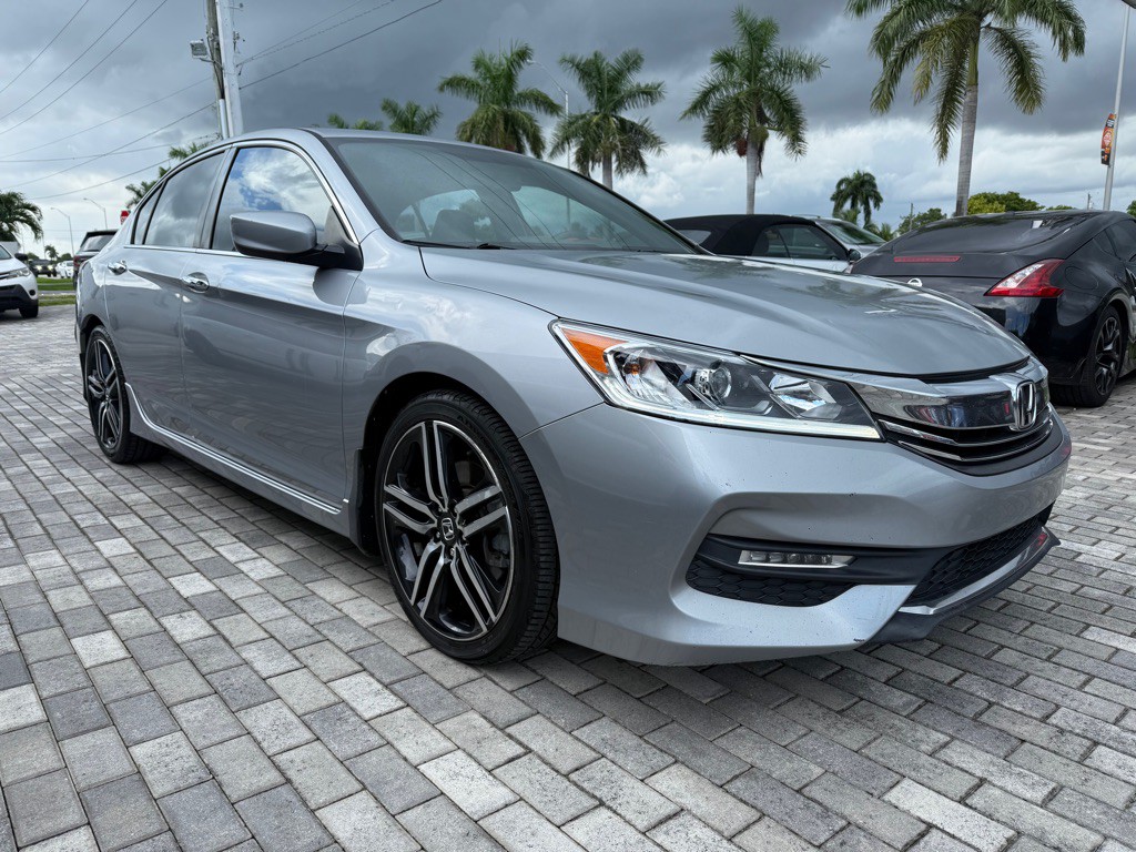 2016 Honda Accord Image 1