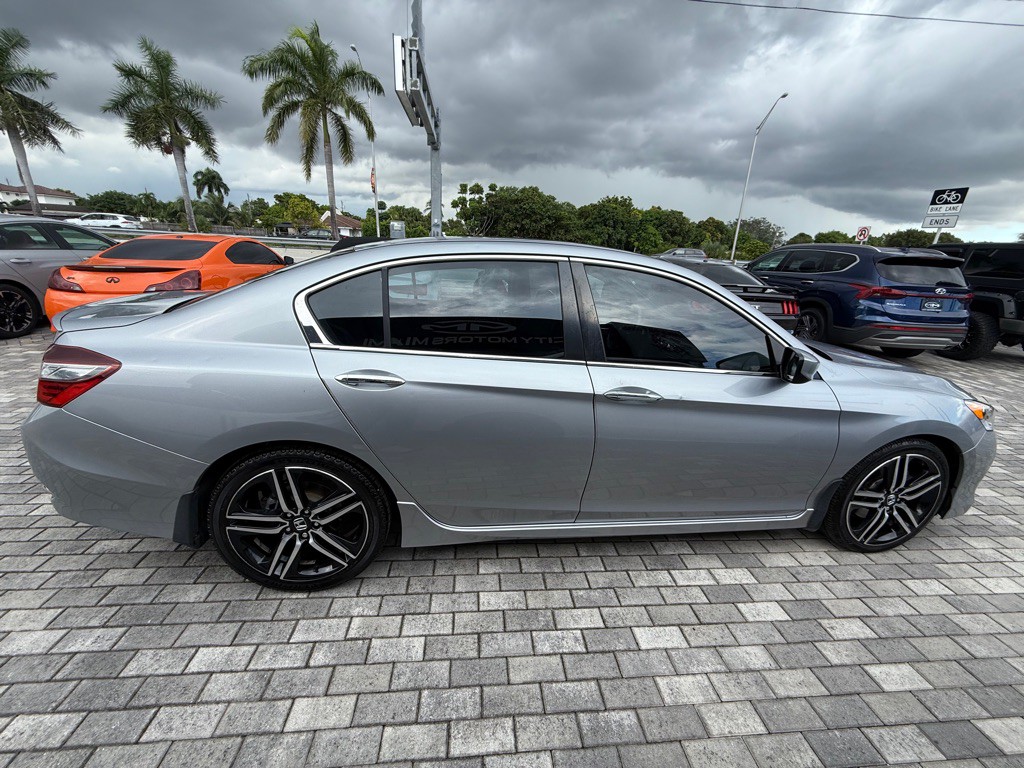 2016 Honda Accord Image 10