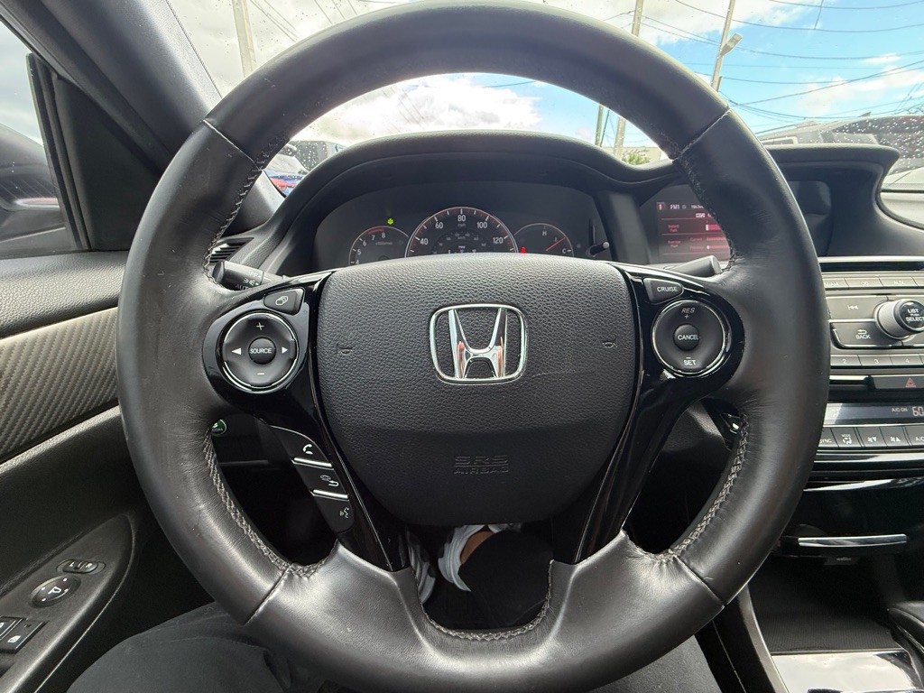 2016 Honda Accord Image 15