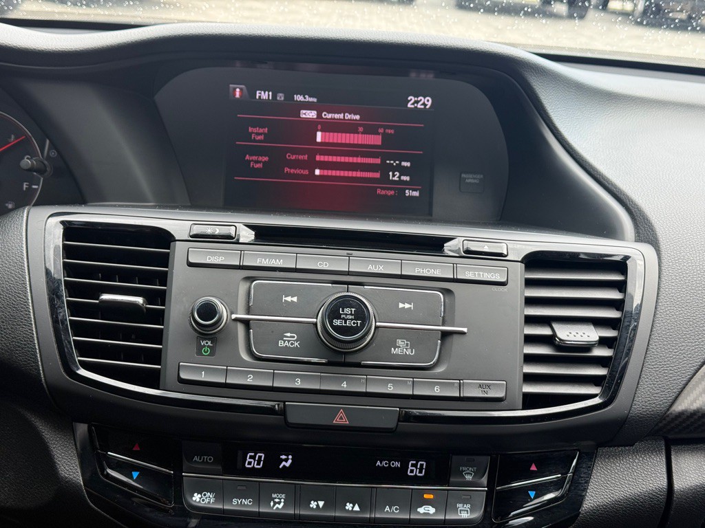 2016 Honda Accord Image 21