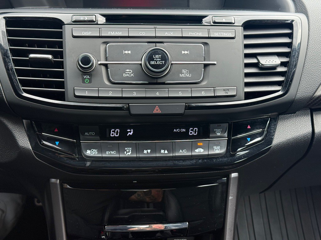 2016 Honda Accord Image 22