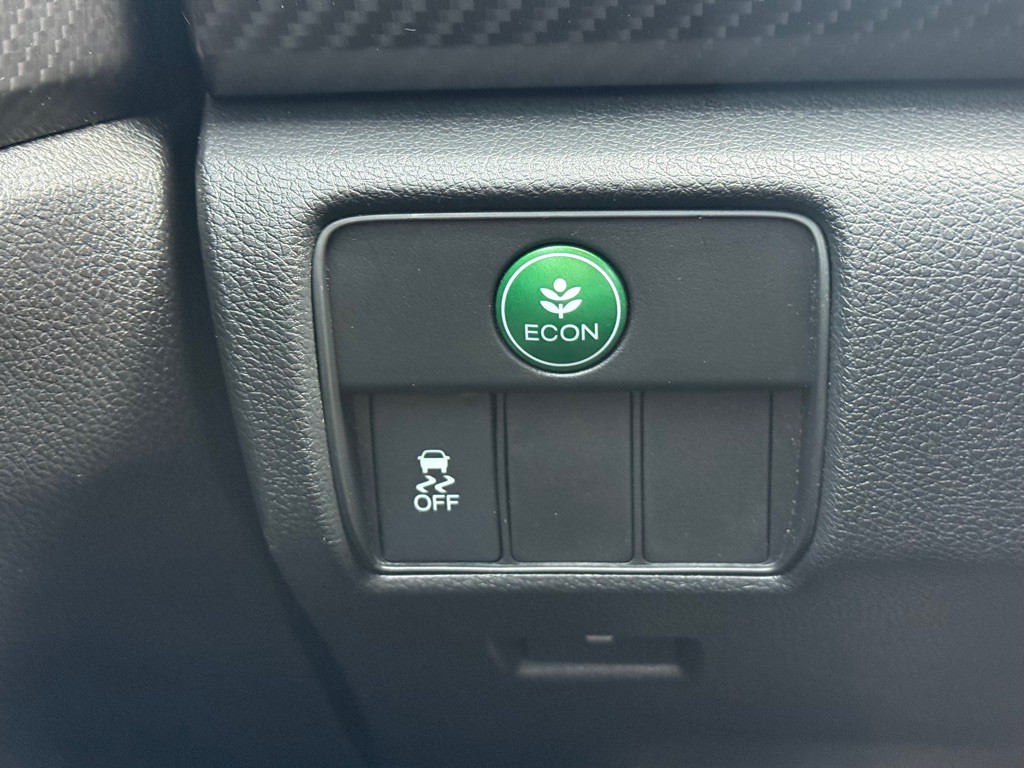 2016 Honda Accord Image 27