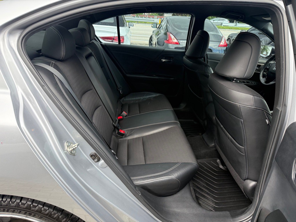 2016 Honda Accord Image 36