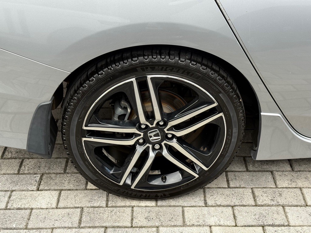 2016 Honda Accord Image 39