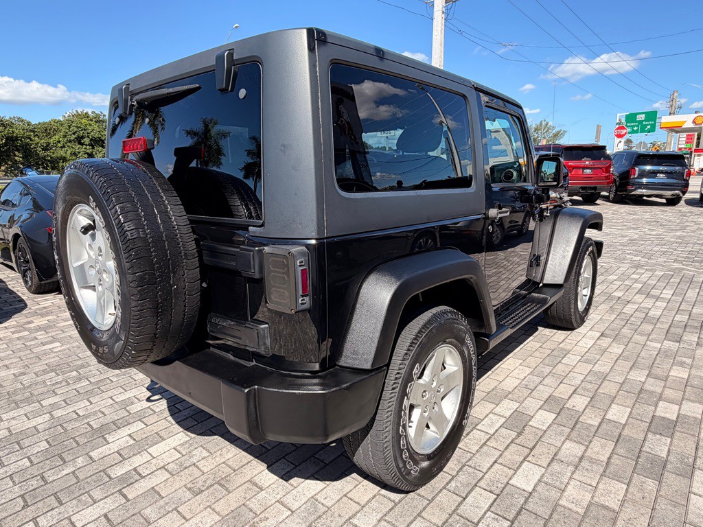 2015 Jeep Wrangler Image 8